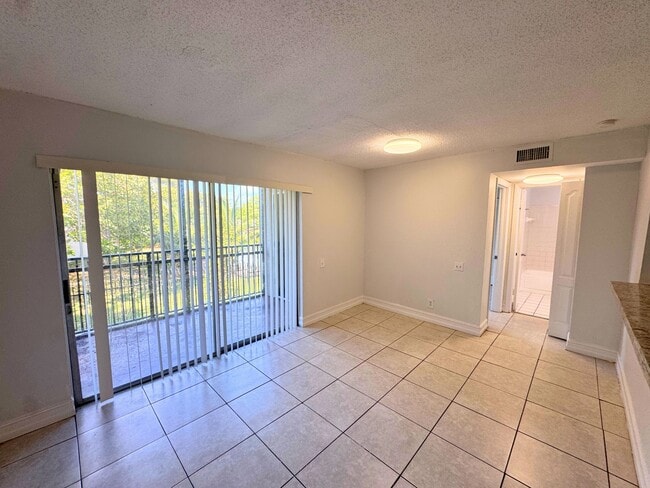 Photo - 4459 Treehouse Ln