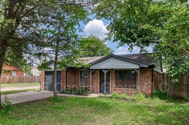 Photo - 447 Vincent St