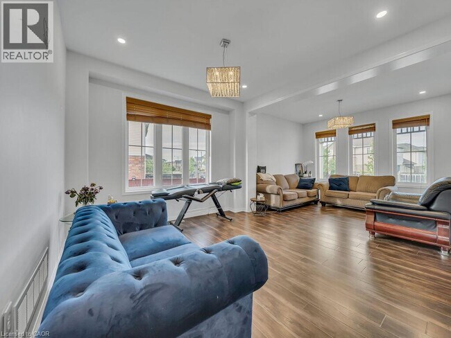 Photo - 227 Baldwin Dr