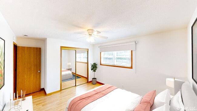 Photo - 2000 S Douglas Ave Unit 6