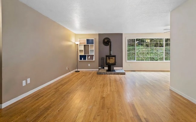 Photo - 6593 SE Thiessen Rd