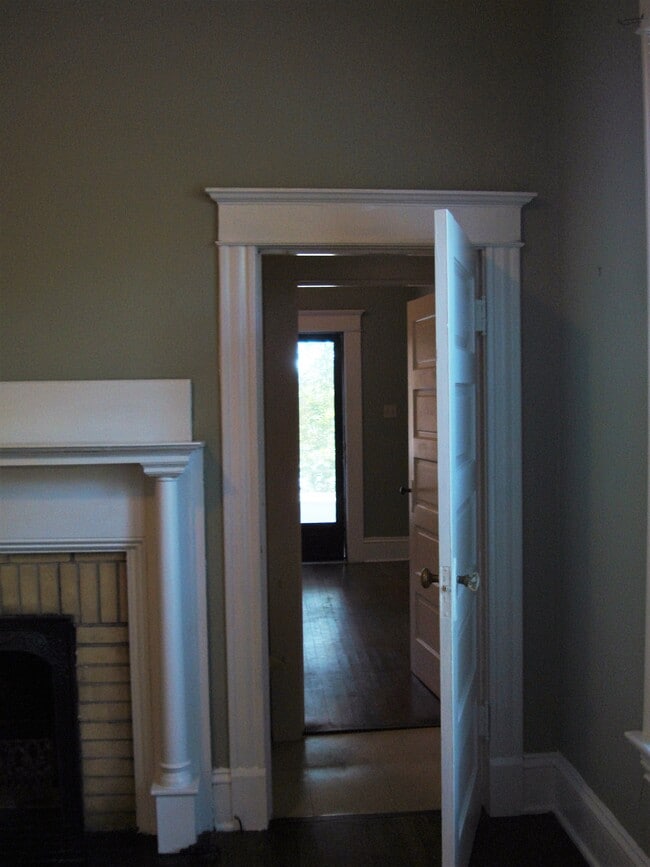 Photo - 309 W Council St