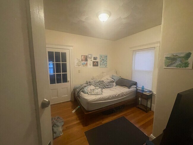 Photo - 10 Pinkham Rd Apartments Unit 2T