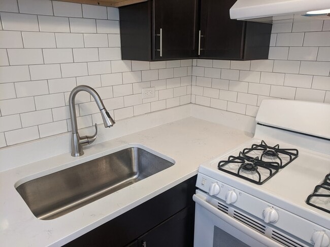 Building Photo - 511 Madison Ave Rental