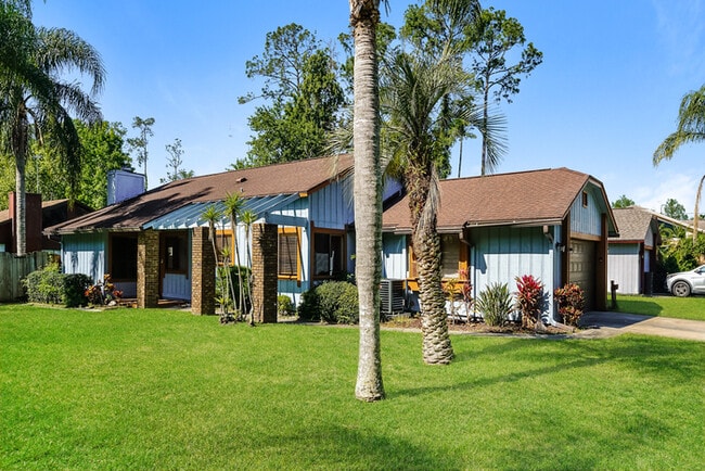 Photo - 55 Windrift Ct