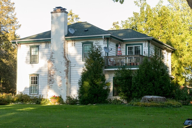 Photo - W379N5686 N Lake Rd