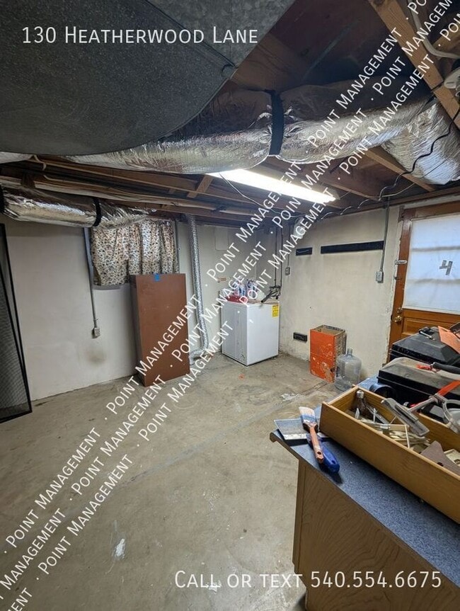 Photo - 130 Heatherwood Ln