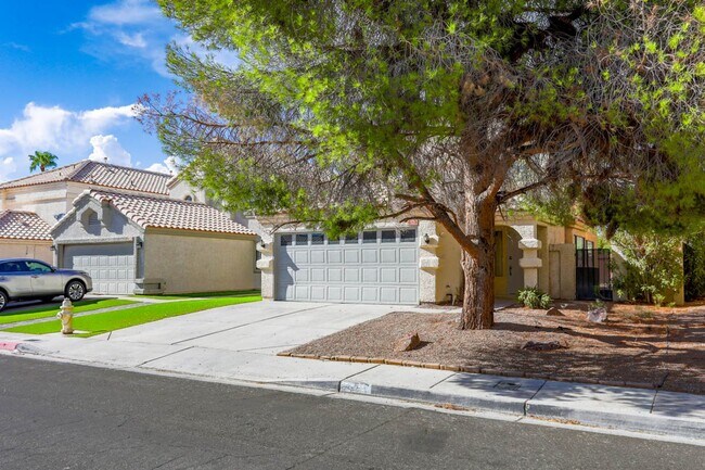 Photo - 3 Bed, 2.5 Bath Henderson Beauty