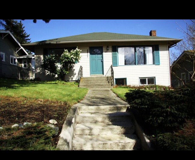 Building Photo - 2811 16th St