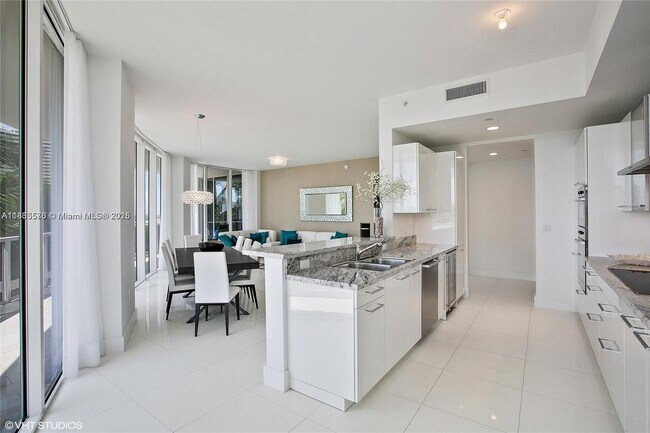 Photo - 4100 Island Blvd Unit 701