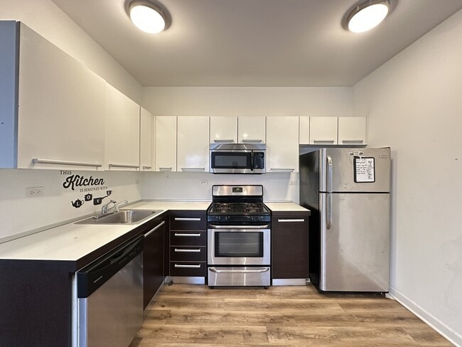 Photo - 1544 W Glenlake Ave Unidad D3