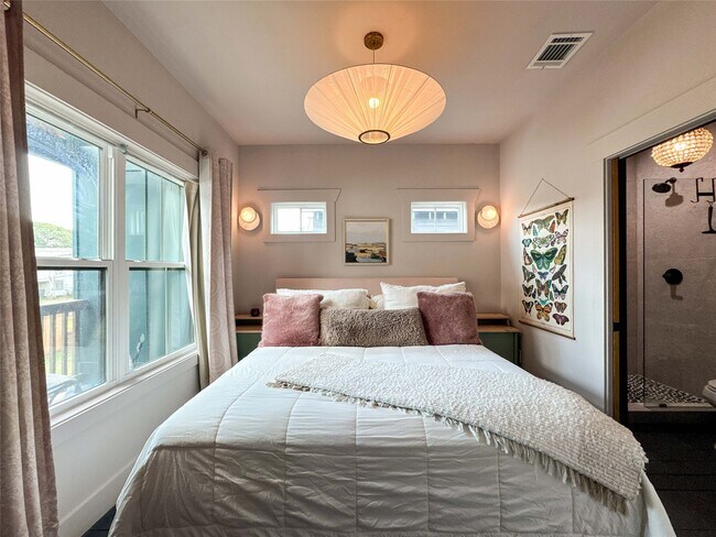 Photo - 1208 32nd St