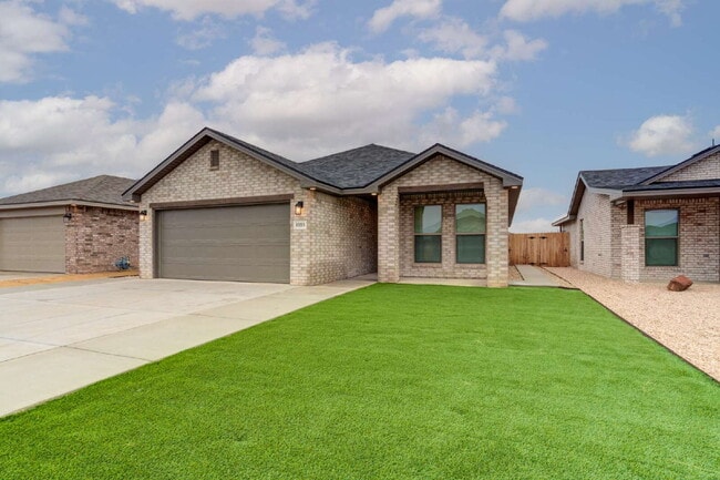 Photo - 4 Bedroom 2 Bathroom Home in South Lubbock!