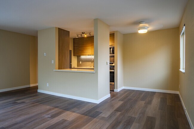Photo - Aladdin Apartments on Greenlake