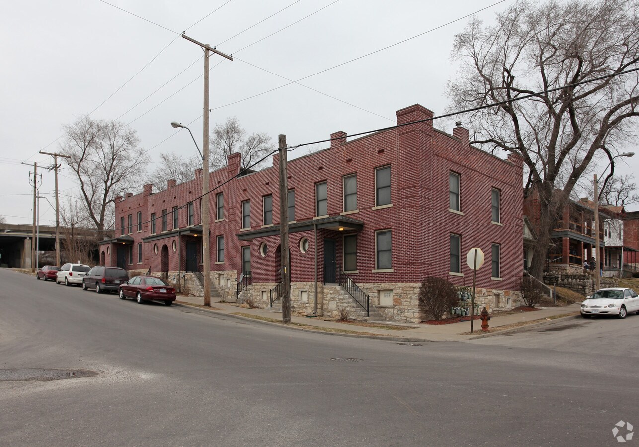 Westside Apartments - Westside Apartments