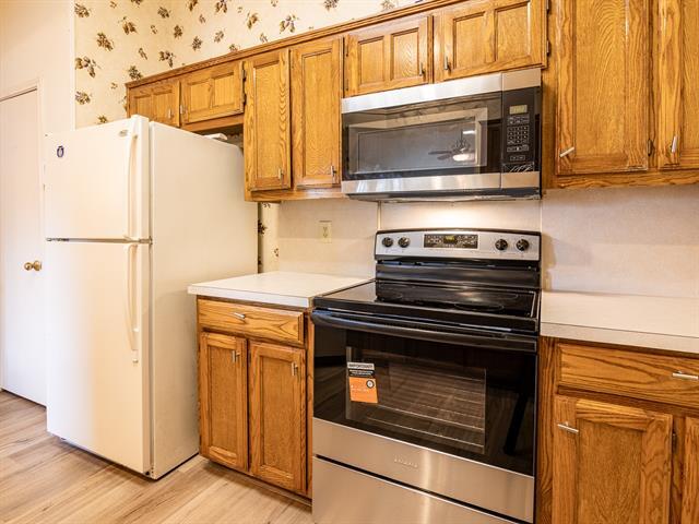 2016 Hearthside Ln