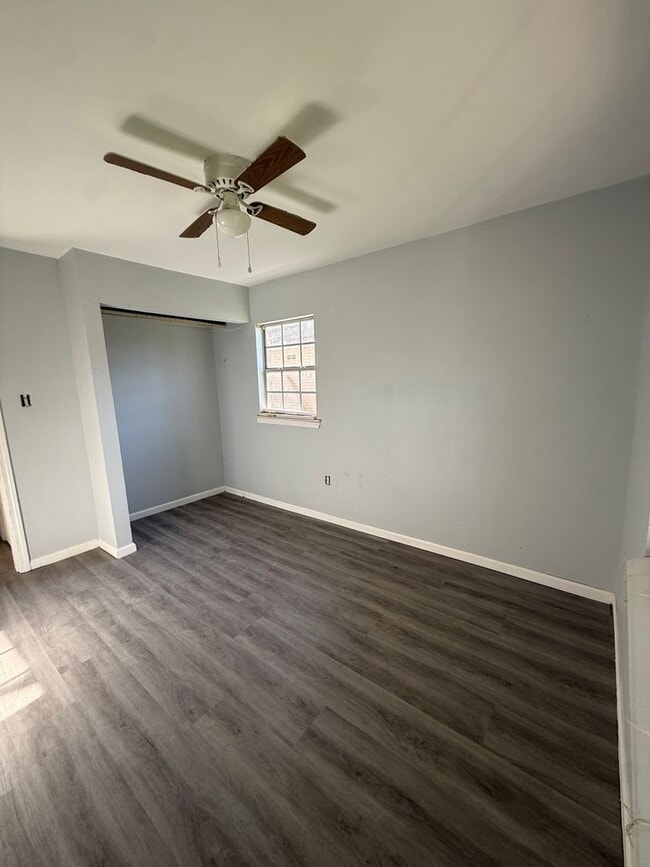 7467 Glenetta Ct