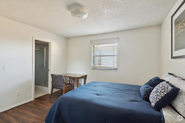 Building Photo - 11105 St Charles Ave Rental