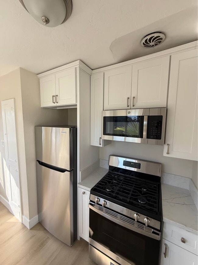 761 Newport Ave Unidad Long Beach Listing