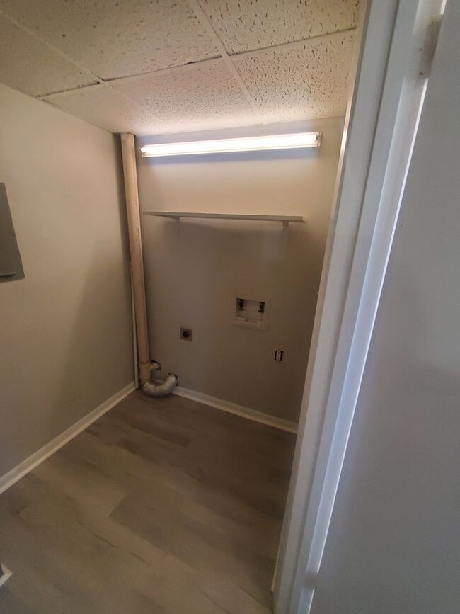 Photo - Beautifully Updated 2-Bedroom Townhome with Washer/Dryer Hookups! Unit 1837-A