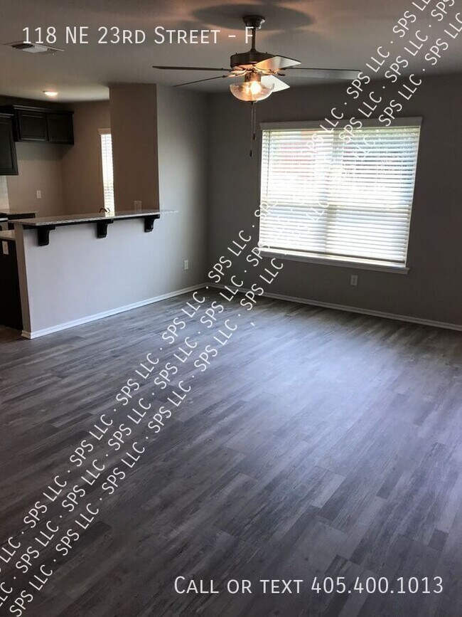 Photo - 118 NE 23rd St Unidad F