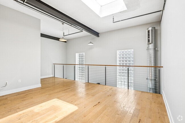 2BR, 1.5BA - 1,500SF - Living Room