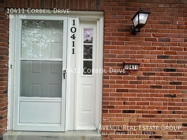 Photo - 10411 Corbeil Dr