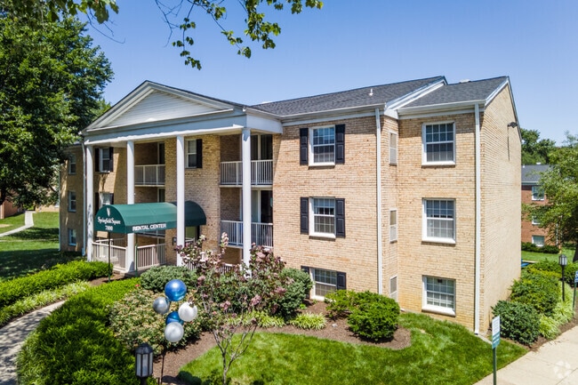 Building Photo - Springfield Square