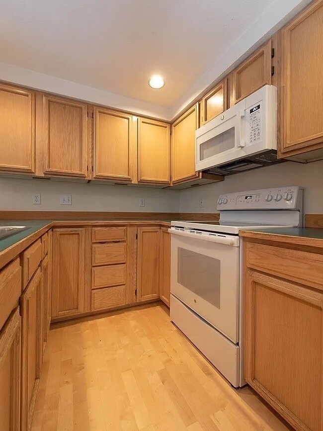 Photo - 7250 Old Redmond Rd