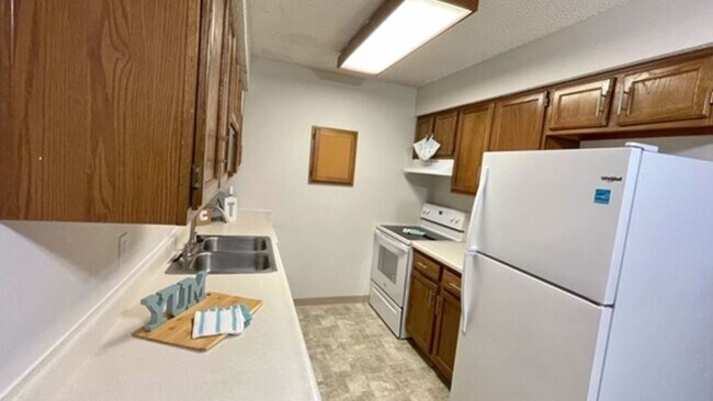 Willow Creek Apartments