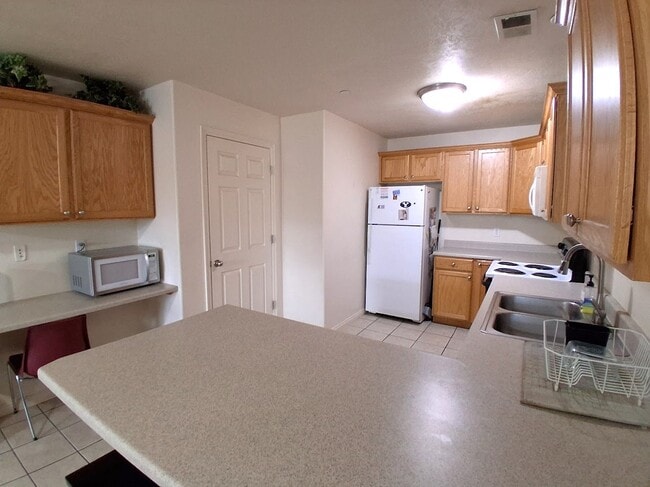 Photo - 1969 N Canyon Rd