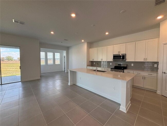 Photo - 5996 Shavasana Rd