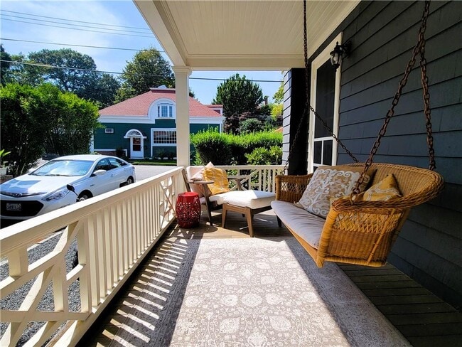 Photo - 60 Prairie Ave