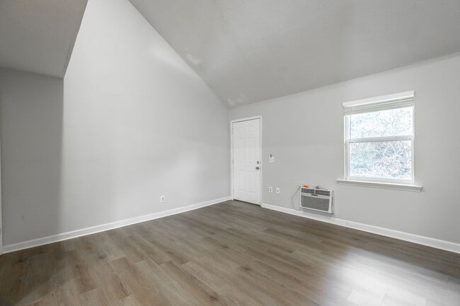 Photo - 4499 Delashmitt Rd Unit 4499-B