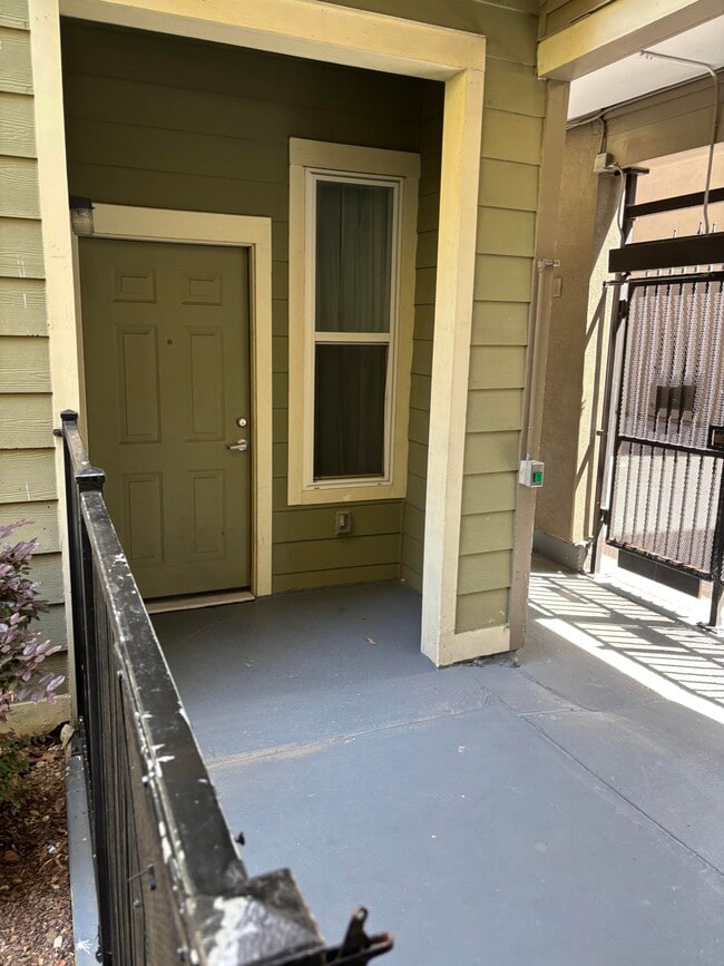 Photo - 401 20th St S Unit 202
