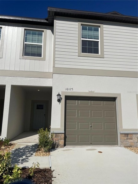 Photo - 10175 Trumpet Honeysuckle Wy