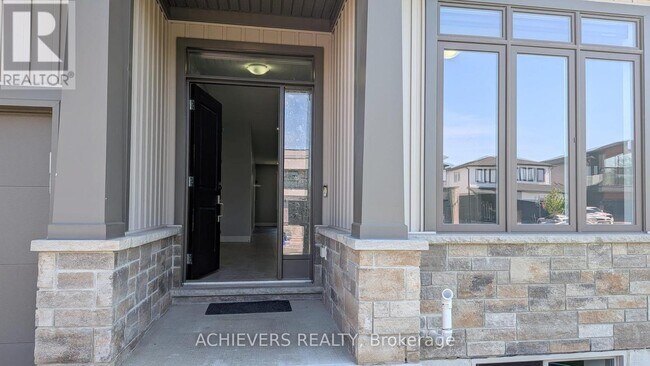 Photo - 2272 Evans Blvd