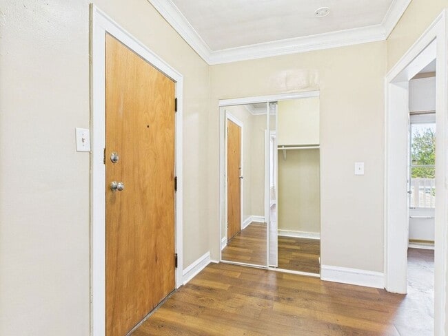 Photo - 4338 W Kamerling Ave Unit 2N