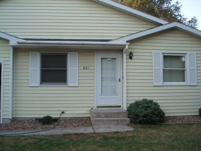 Photo - 801 Rachel Pl