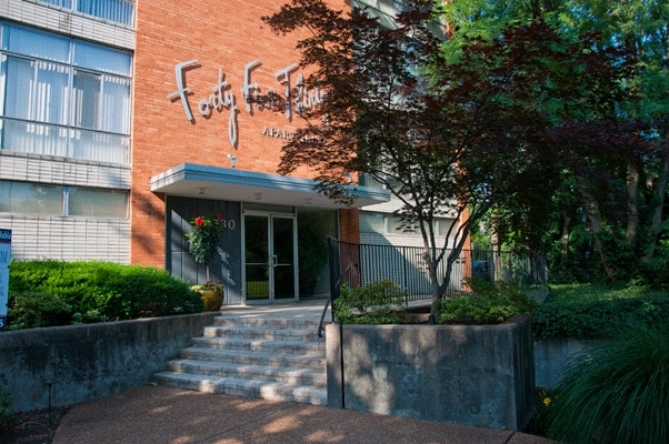 West Pine Terrace