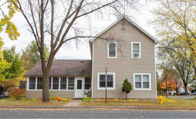 Building Photo - 505 2nd St N Rental