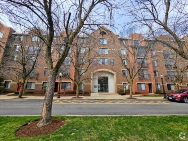 Building Photo - 30 Harbor Point Blvd Unit 305 Rental