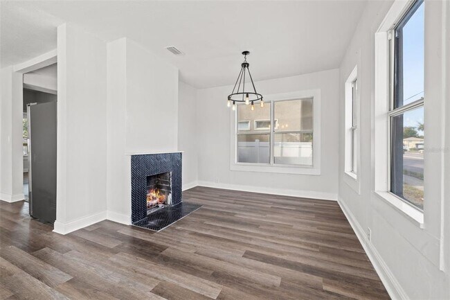 Photo - 2824 5th Ave N