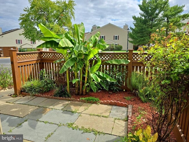 Photo - 6088 Essex House Square