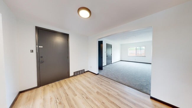 Photo - Parma - Ridgewood Lofts - 2 Bedroom - 1 Bath Unidad 7