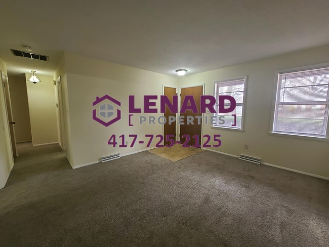 Photo - Spacious 3 Bedroom Home!