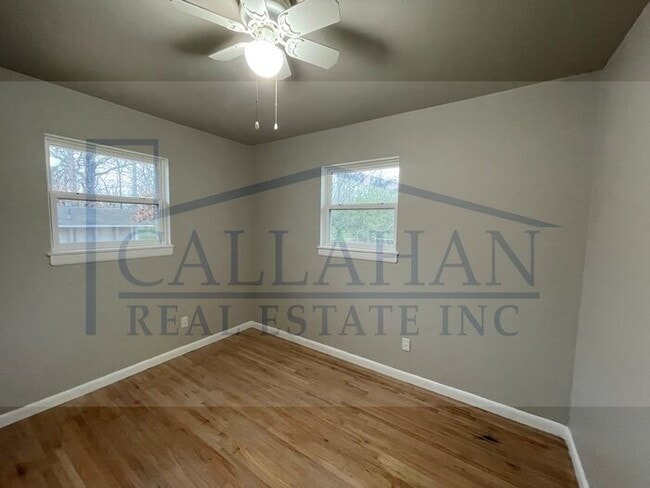 Photo - 313 Parkdale Rd