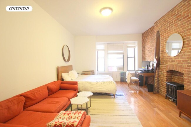 Photo - 309 W 72nd St Apartamento