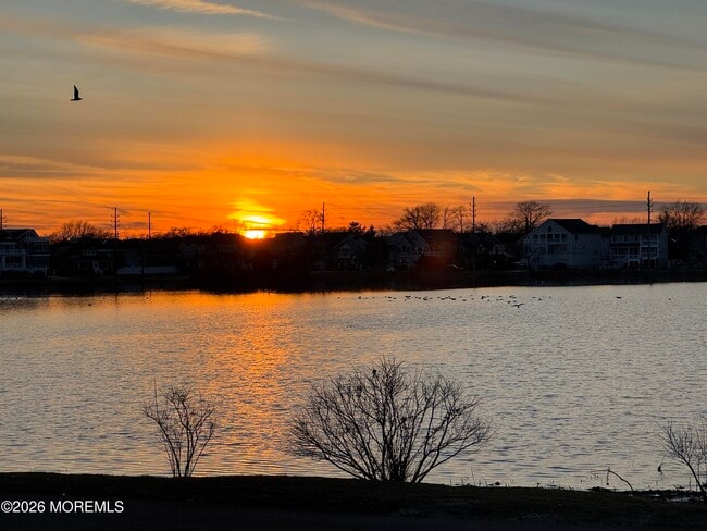 Photo - 106 Makin Ave