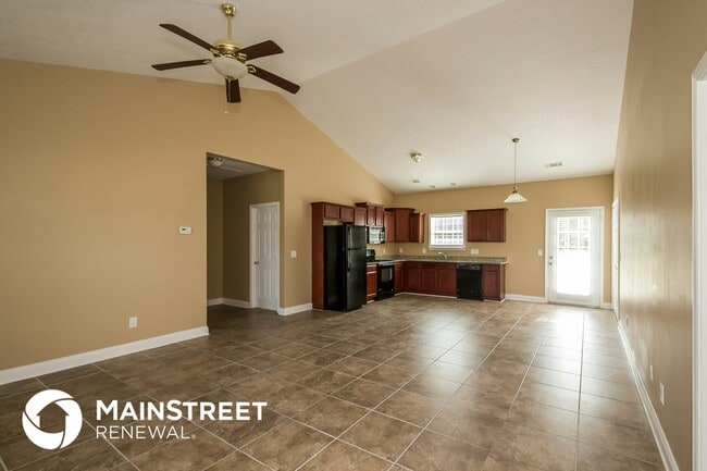 Photo - 90 Millstream Dr